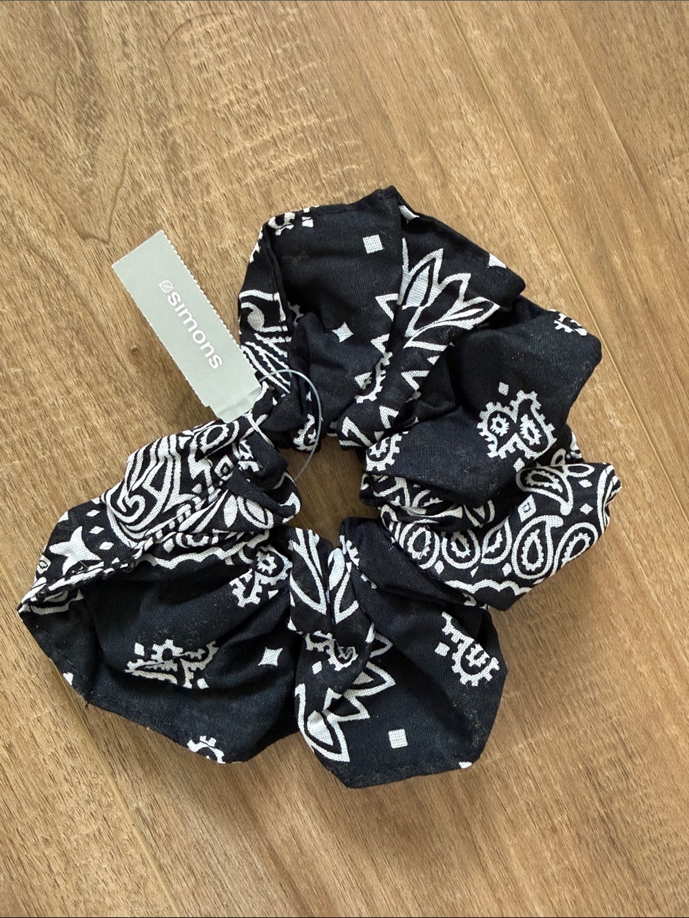 Simons Black & White Bandana-Print Scrunchie